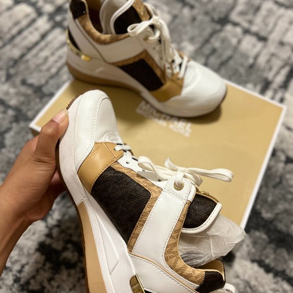 Georgie Metallic Brown Logo and White Leather Trainer Sneakers Sz 6.5M. USED - Picture 7 of 8